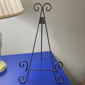 Black Metal Easel Stand (Foldable)